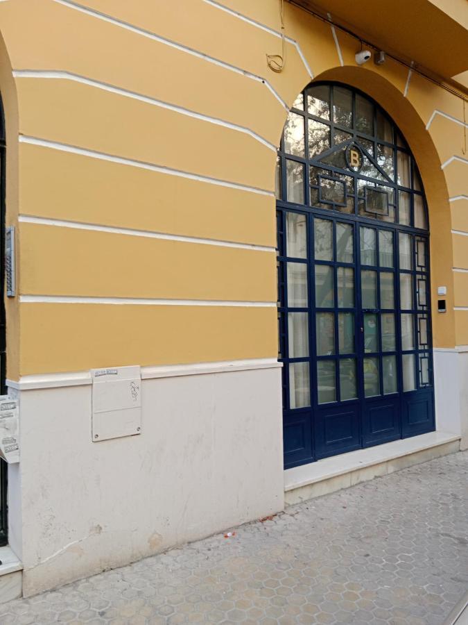 Arco Macarena Lofts Aparthotel Sevilha Exterior foto